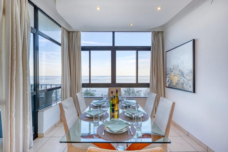 Large seafront 3 bedroom apartment in the heart of Sliema - MMAI1-2 Apartment in Sliema