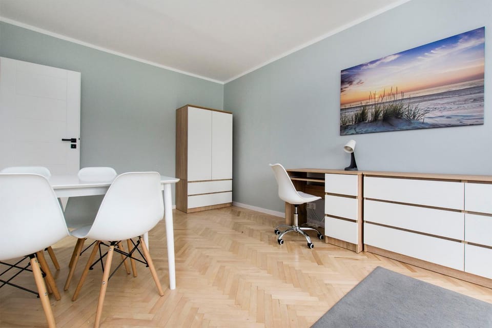 Living room, Dining area, hair dresser