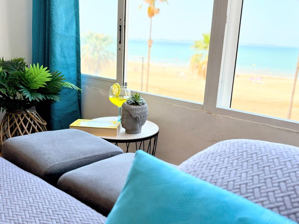 View (from property/room), Living room, Photo of the whole room, Beach, Sea view
