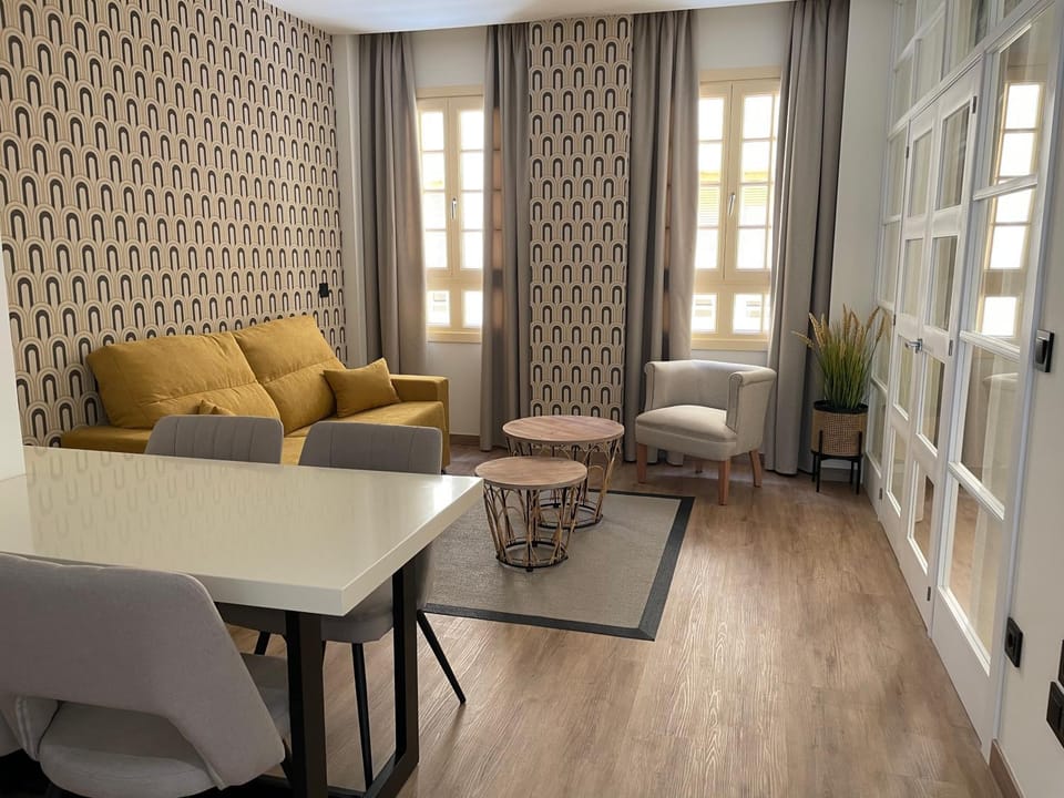 Living room, Seating area, Dining area