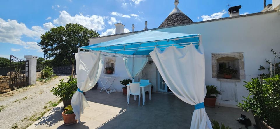 Property building, Patio