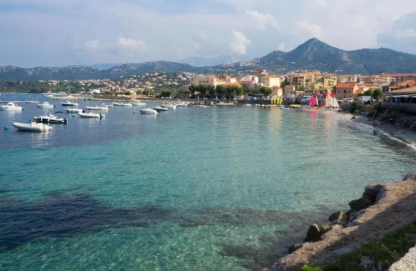 Nearby landmark, Day, Natural landscape, Other, Beach, City view, Sea view