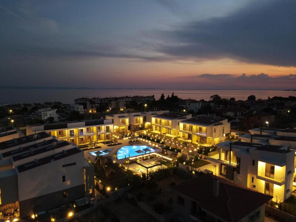 Swimming pool, Sunset