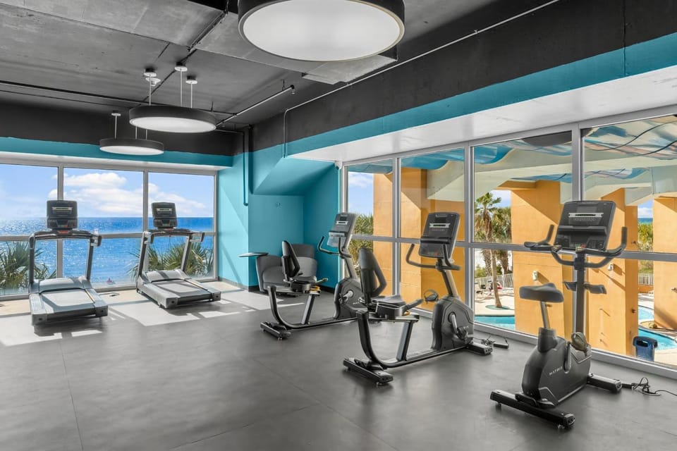 View (from property/room), Fitness centre/facilities, Sea view