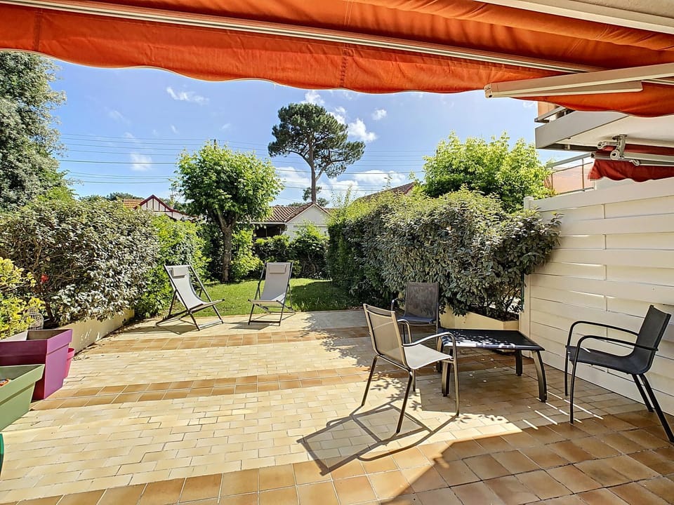Garden, Garden view
