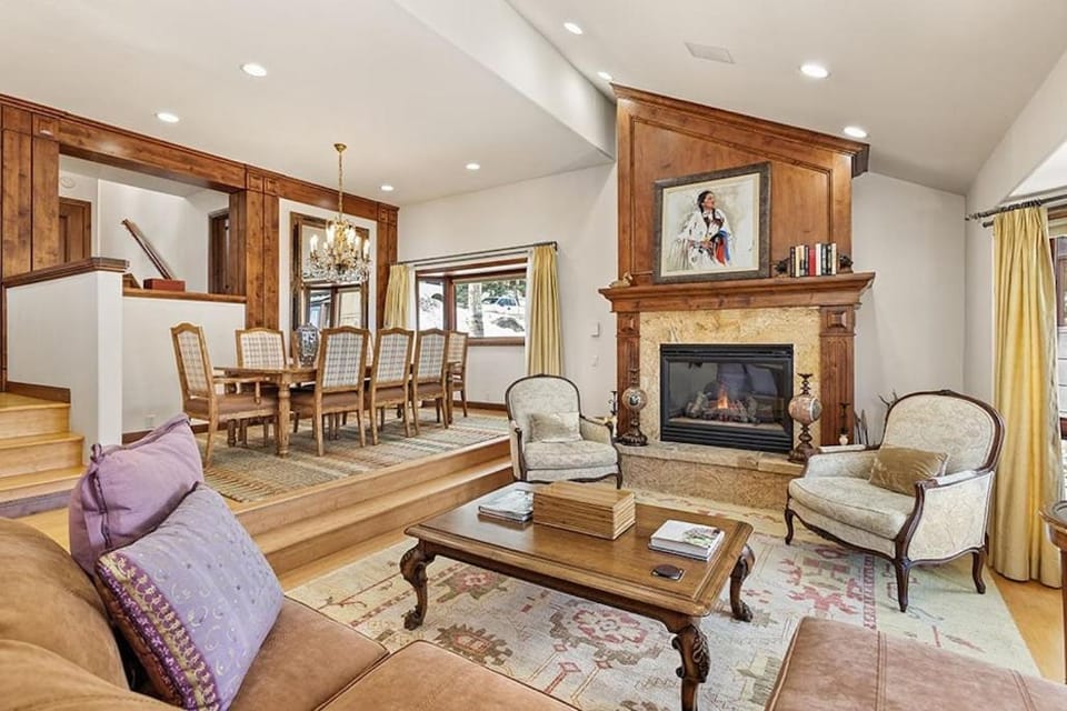 Premier Ski In, Ski Out 2 Bedroom Colorado Vacation Rental Steps From The Ski Slopes With Hot Tub And Pool House in Snowmass Village