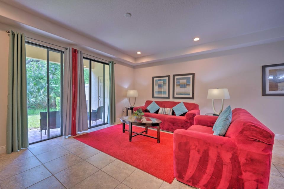 Near Golf & Shopping: Davenport Home w/ Yard House in Four Corners