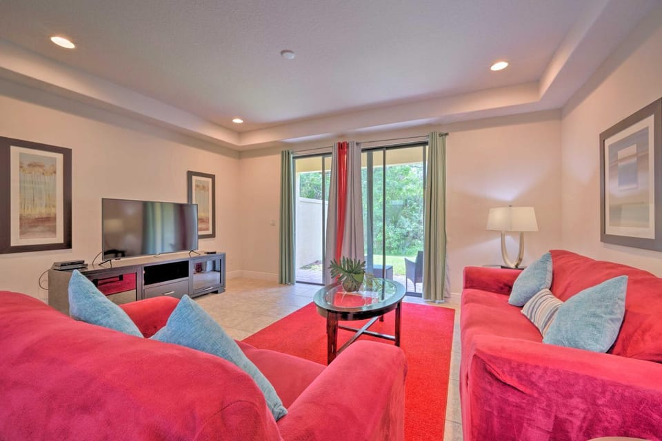 Near Golf & Shopping: Davenport Home w/ Yard House in Four Corners