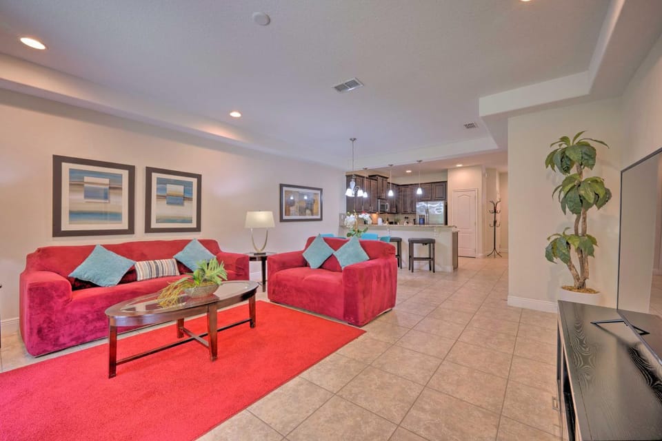 Near Golf & Shopping: Davenport Home w/ Yard House in Four Corners