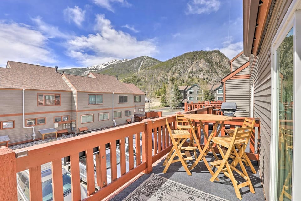Frisco Mountain Hub: Walk to Main Street House in Frisco