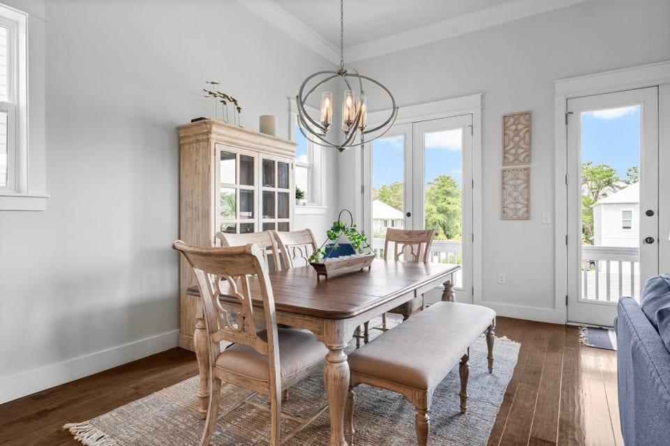 View (from property/room), Balcony/Terrace, Seating area, Dining area