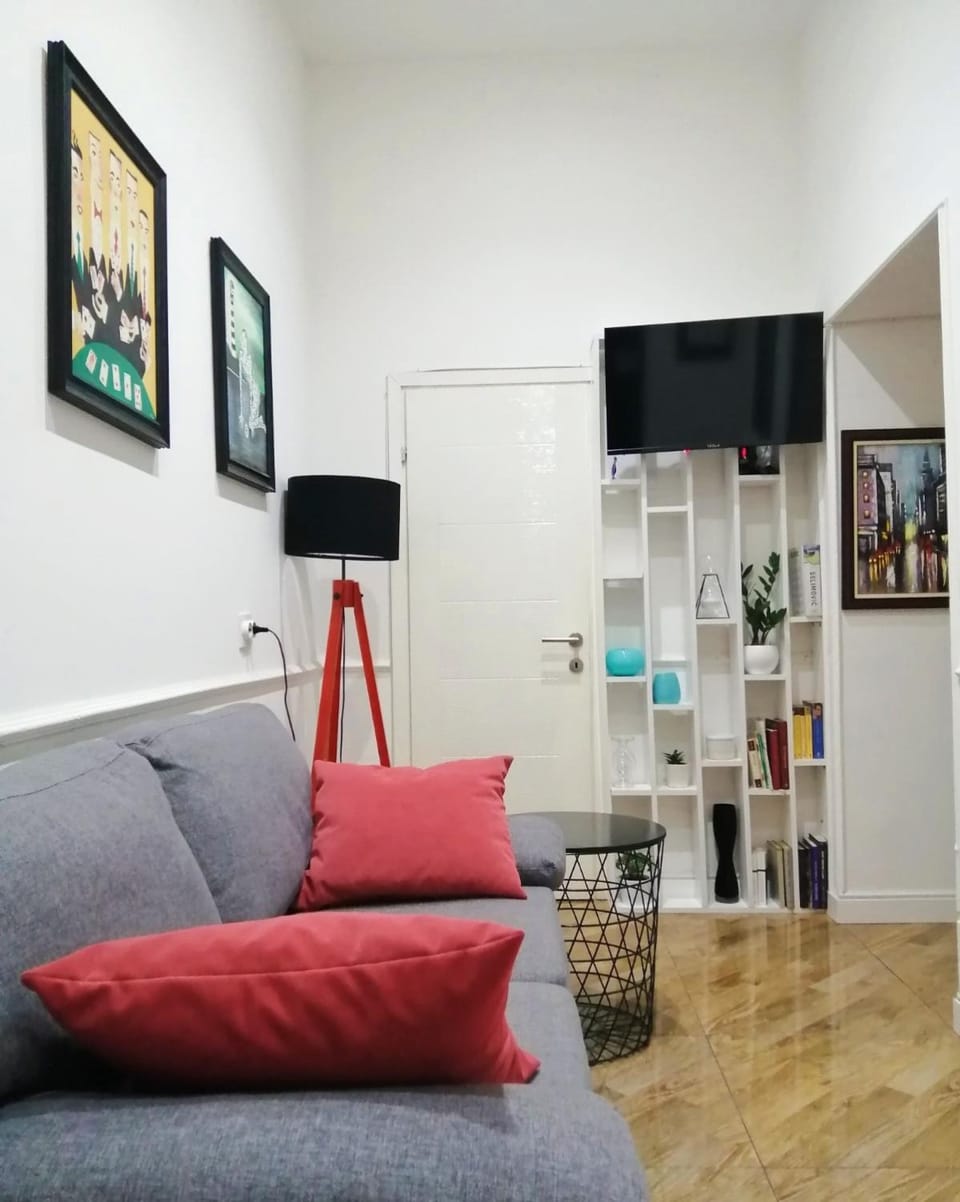 Communal lounge/ TV room