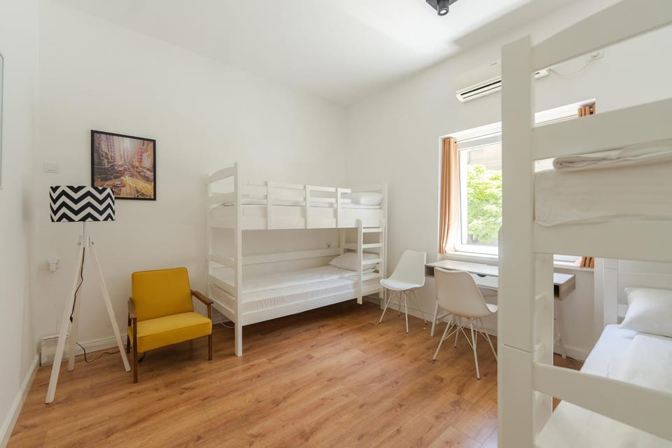 bunk bed
