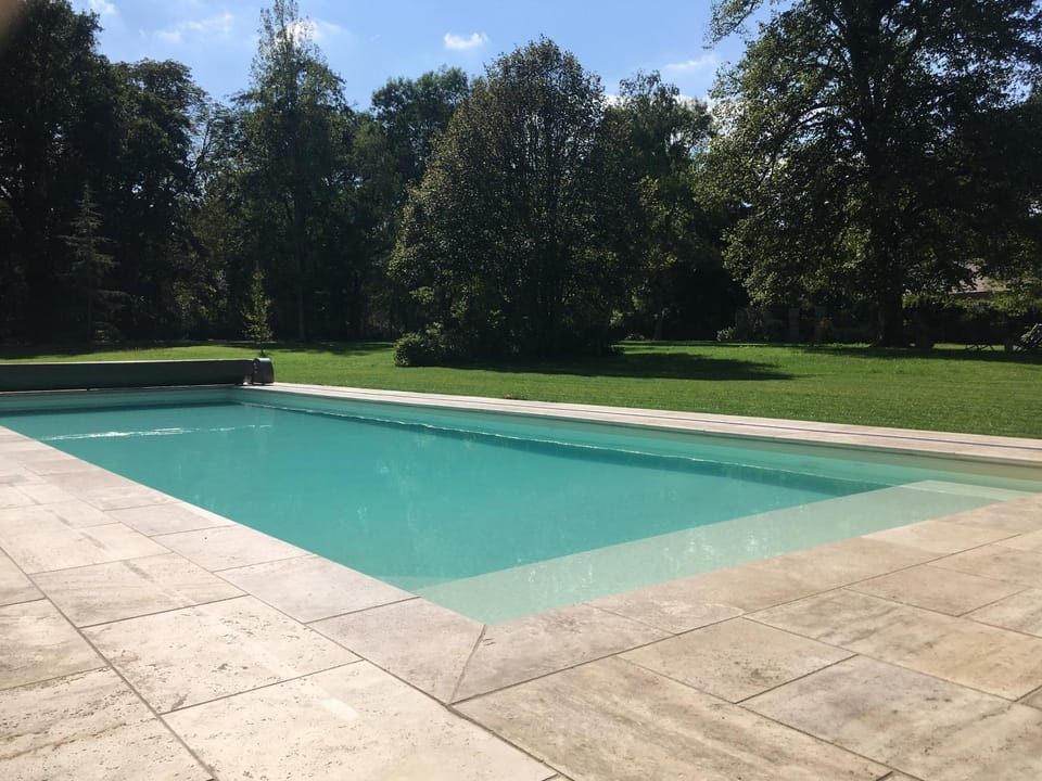 Swimming pool, Swimming pool