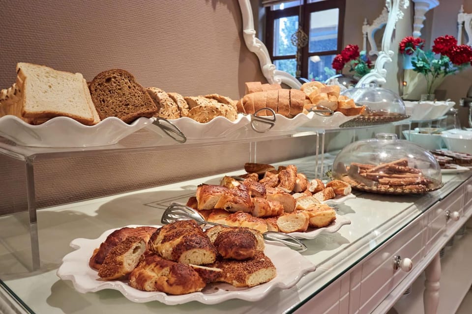 Breakfast, Buffet breakfast