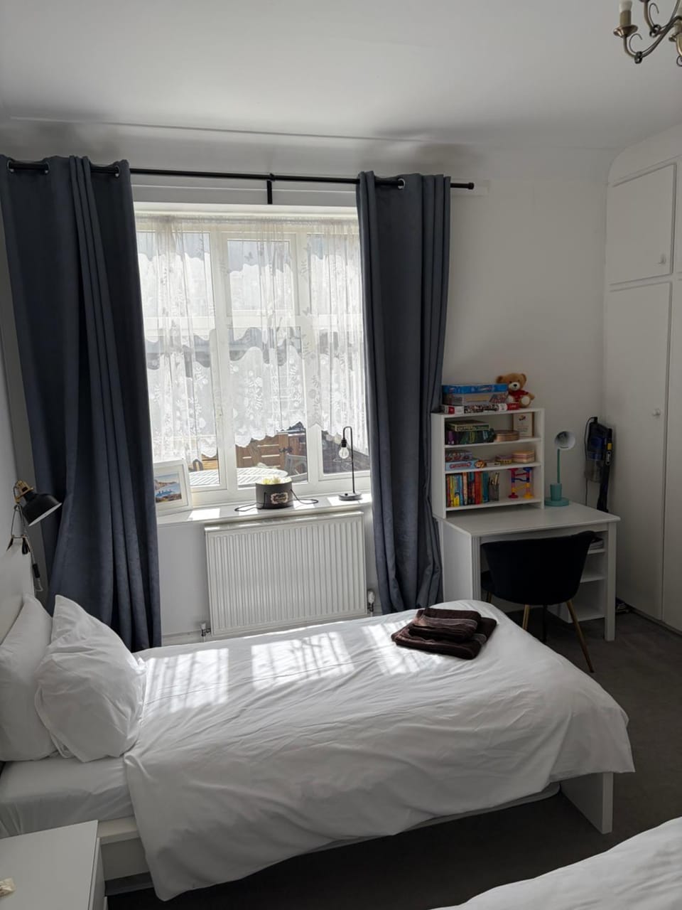 2 Bedroom Apartment Ground Floor Eastbourne Town Centre Apartment in Eastbourne