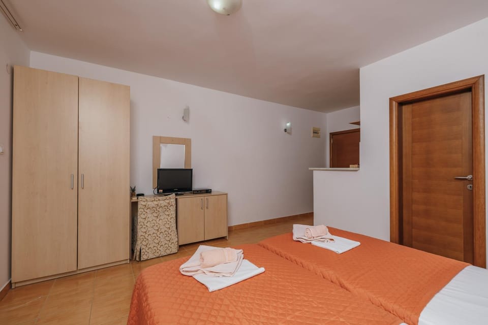 Patio, Bedroom