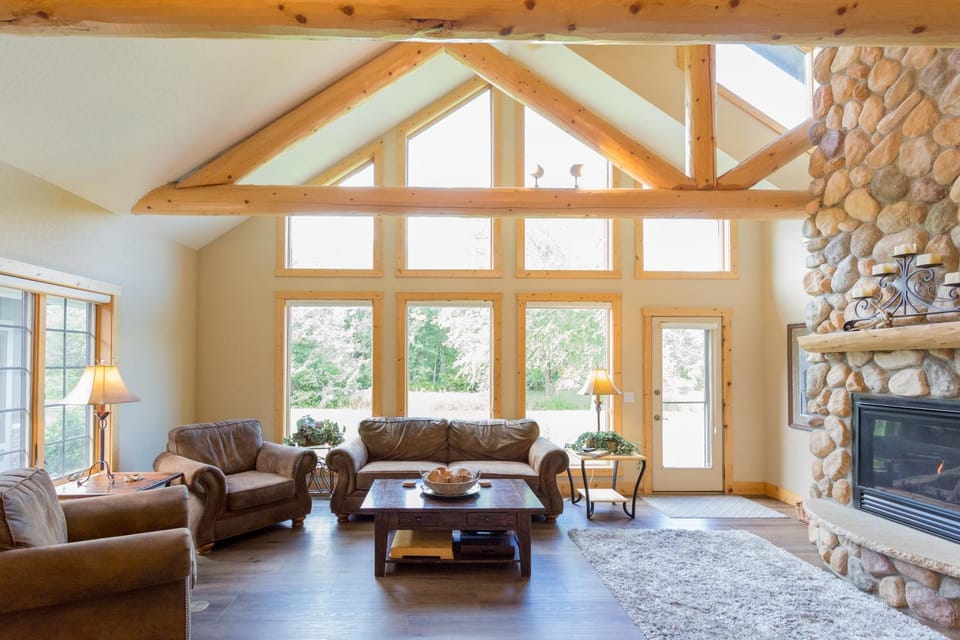 Living room, Seating area