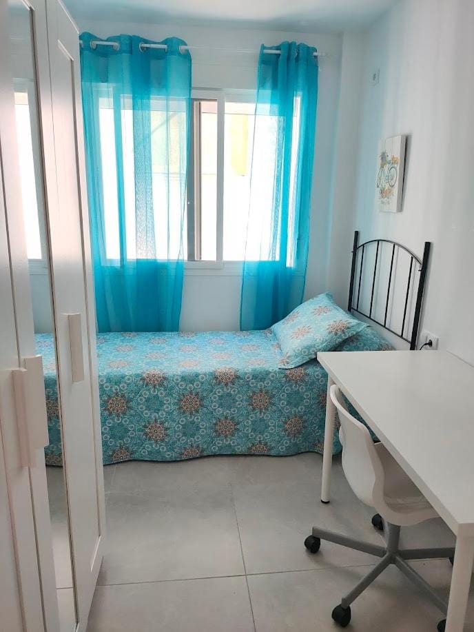 Seating area, internet, wardrobe
