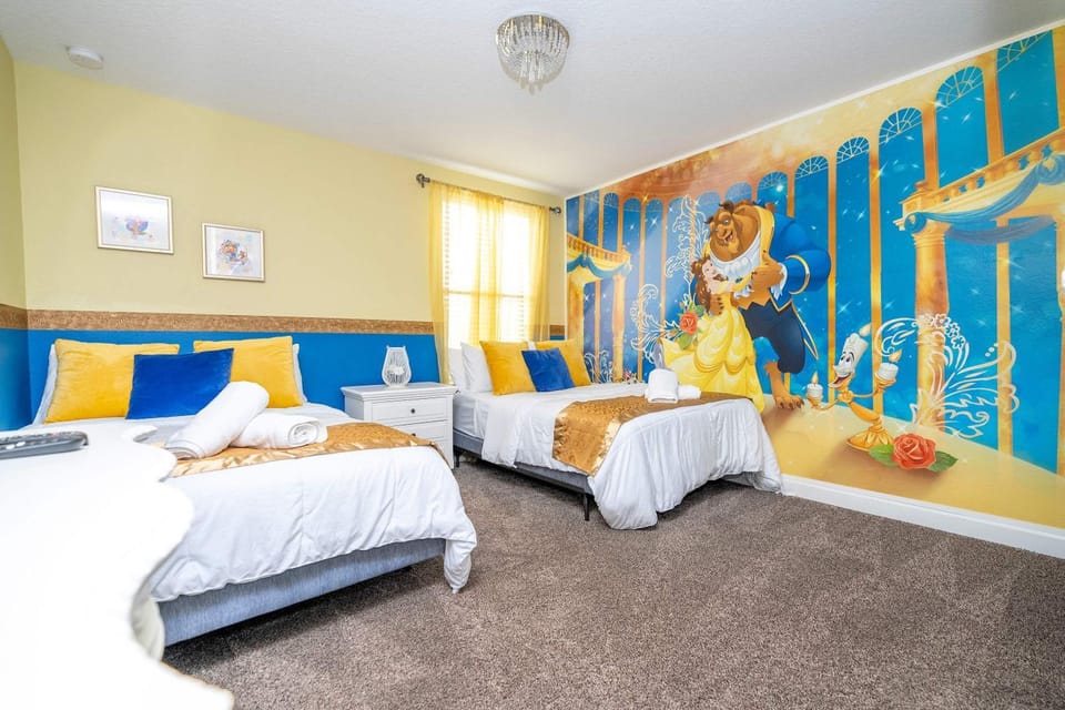 Bed, Photo of the whole room, Decorative detail