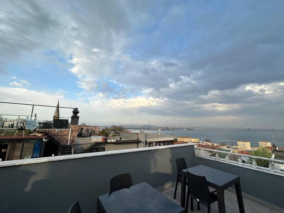 View (from property/room), Balcony/Terrace, Sea view