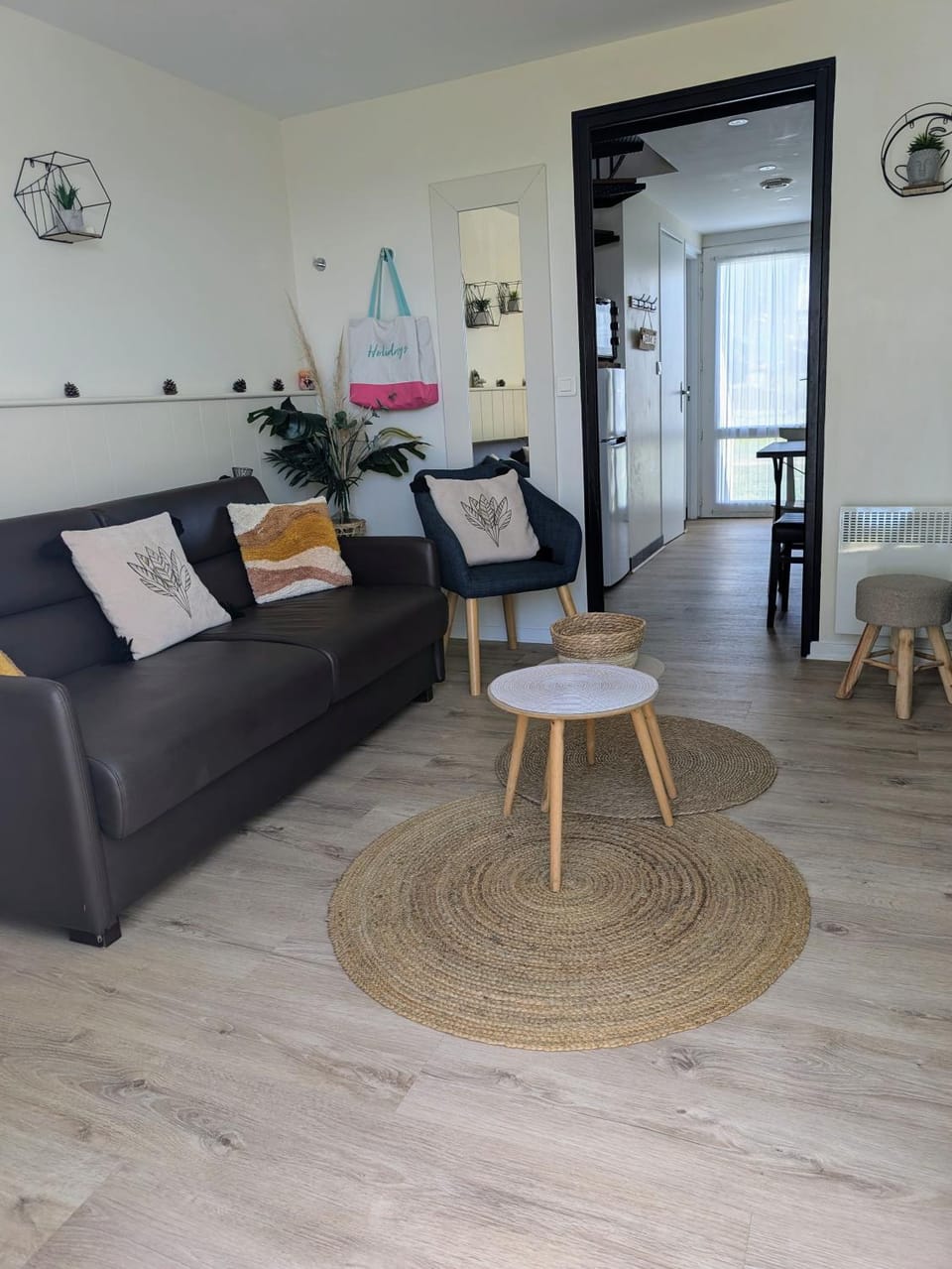 Charmant logement Guidel Plage, vue mer, piscine chauffée, avec une chambre Apartment in Ploemeur