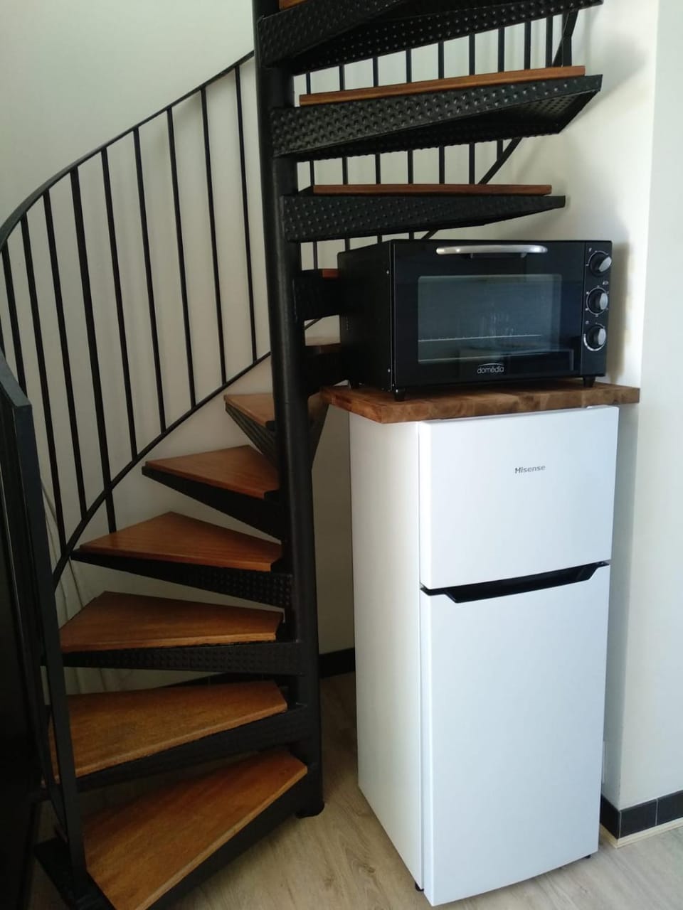 Charmant logement Guidel Plage, vue mer, piscine chauffée, avec une chambre Apartment in Ploemeur