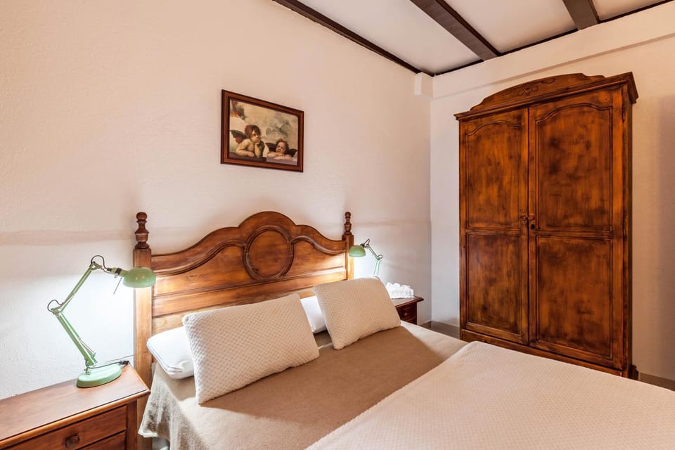 Living room, Bedroom