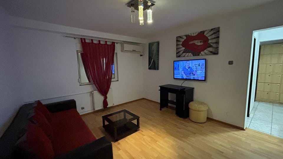 TV and multimedia, Seating area