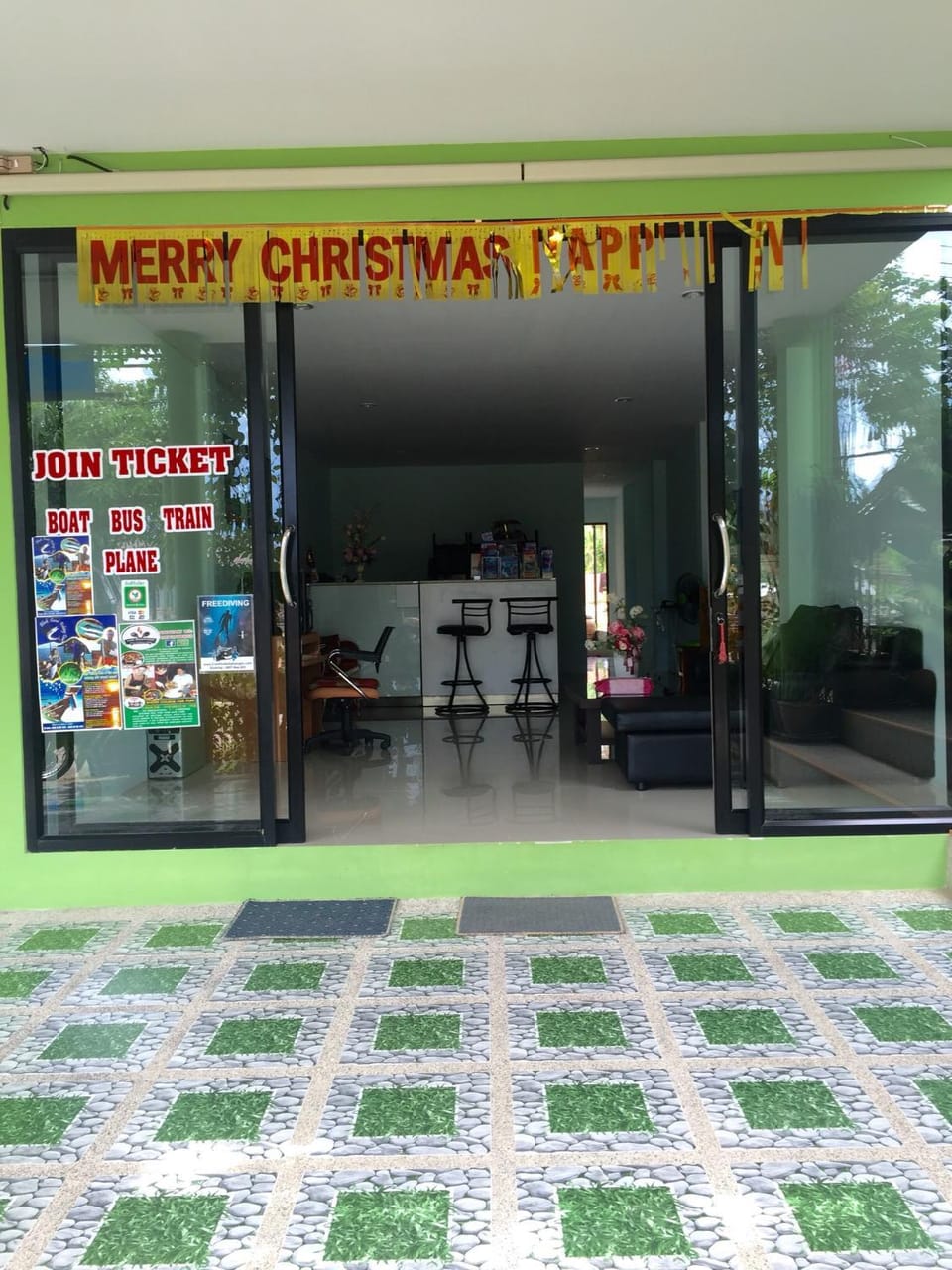 Maehaad Guesthouse Resort in Ko Pha-ngan Sub-district