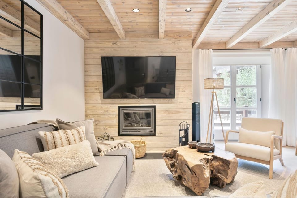 Communal lounge/ TV room, TV and multimedia, Living room, Seating area