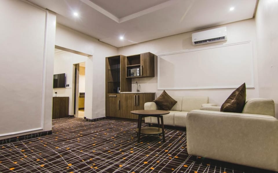 Living room, Seating area