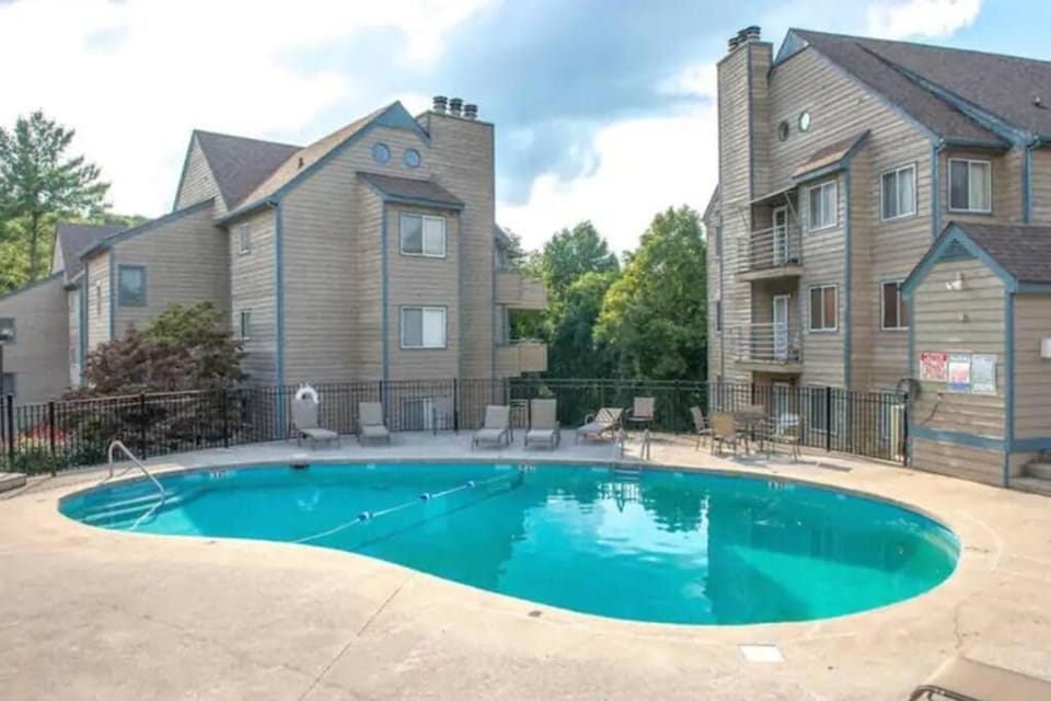 Stone Crest Summit by Beyond Expectations w Pool House in Gatlinburg