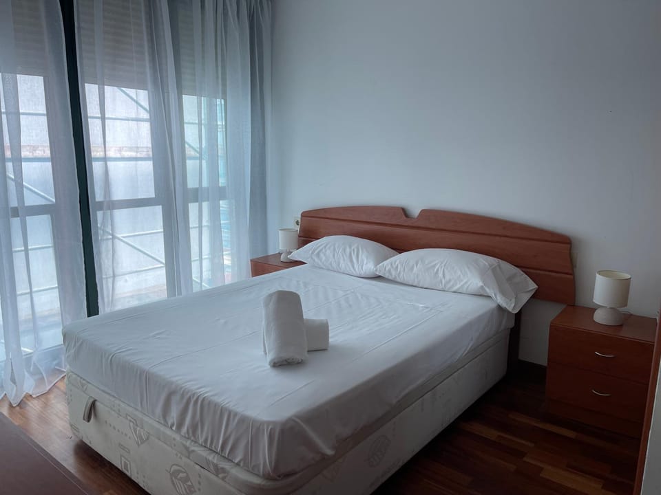Vigo Travesia 151-6 ツ Rias Baixas Rentals Apartment in Vigo