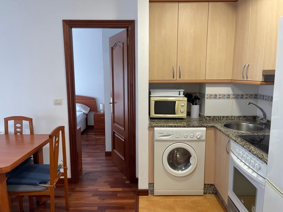 Vigo Travesia 151-6 ツ Rias Baixas Rentals Apartment in Vigo