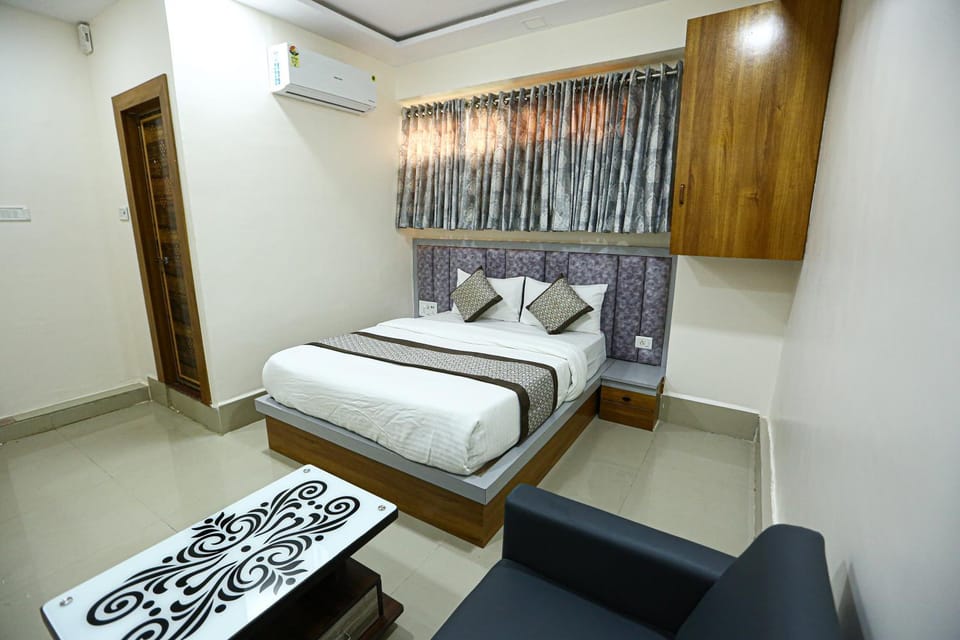 HOTEL GOLDEN CITY Hotel in Gujarat