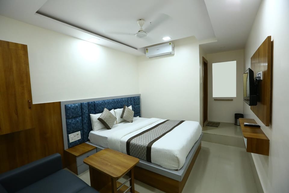 HOTEL GOLDEN CITY Hotel in Gujarat
