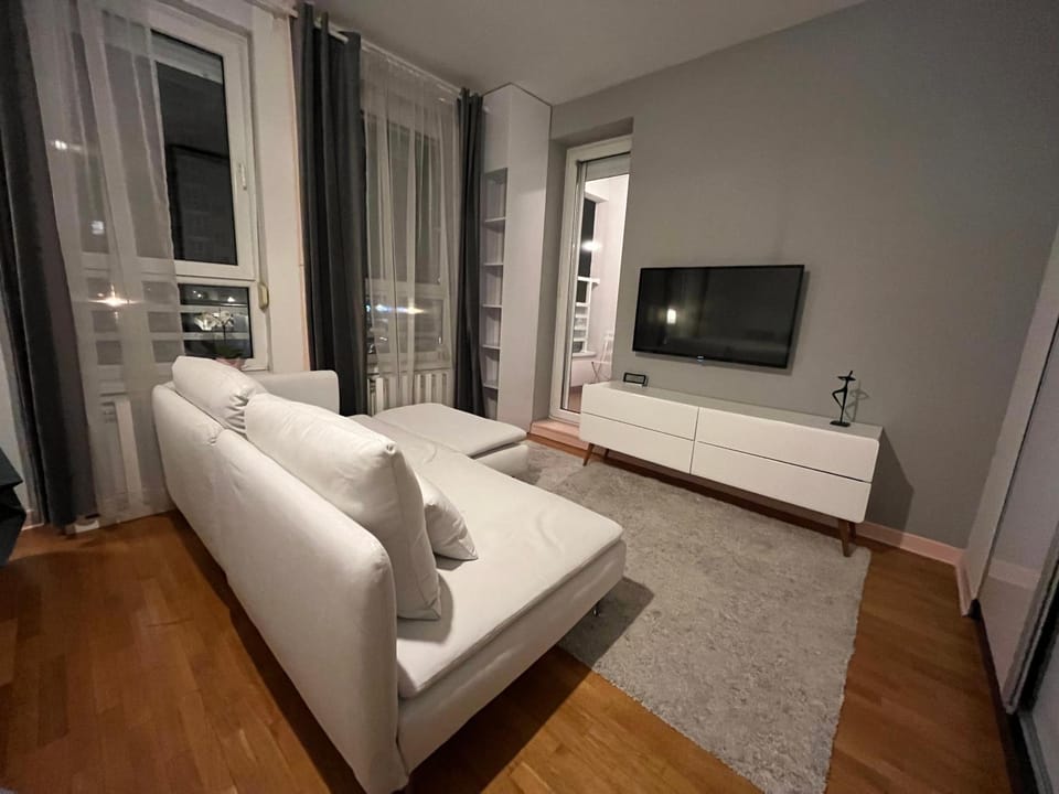 TV and multimedia, Living room, Photo of the whole room, Seating area