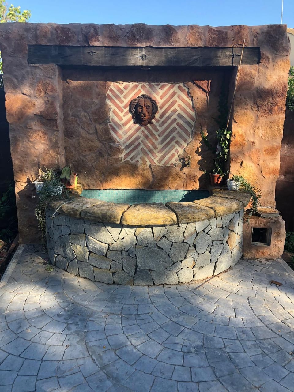 Lobby or reception, Entertainment