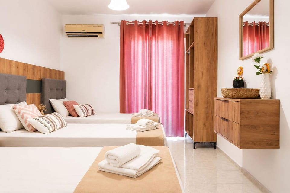Bed, Photo of the whole room, Bedroom, towels, wardrobe