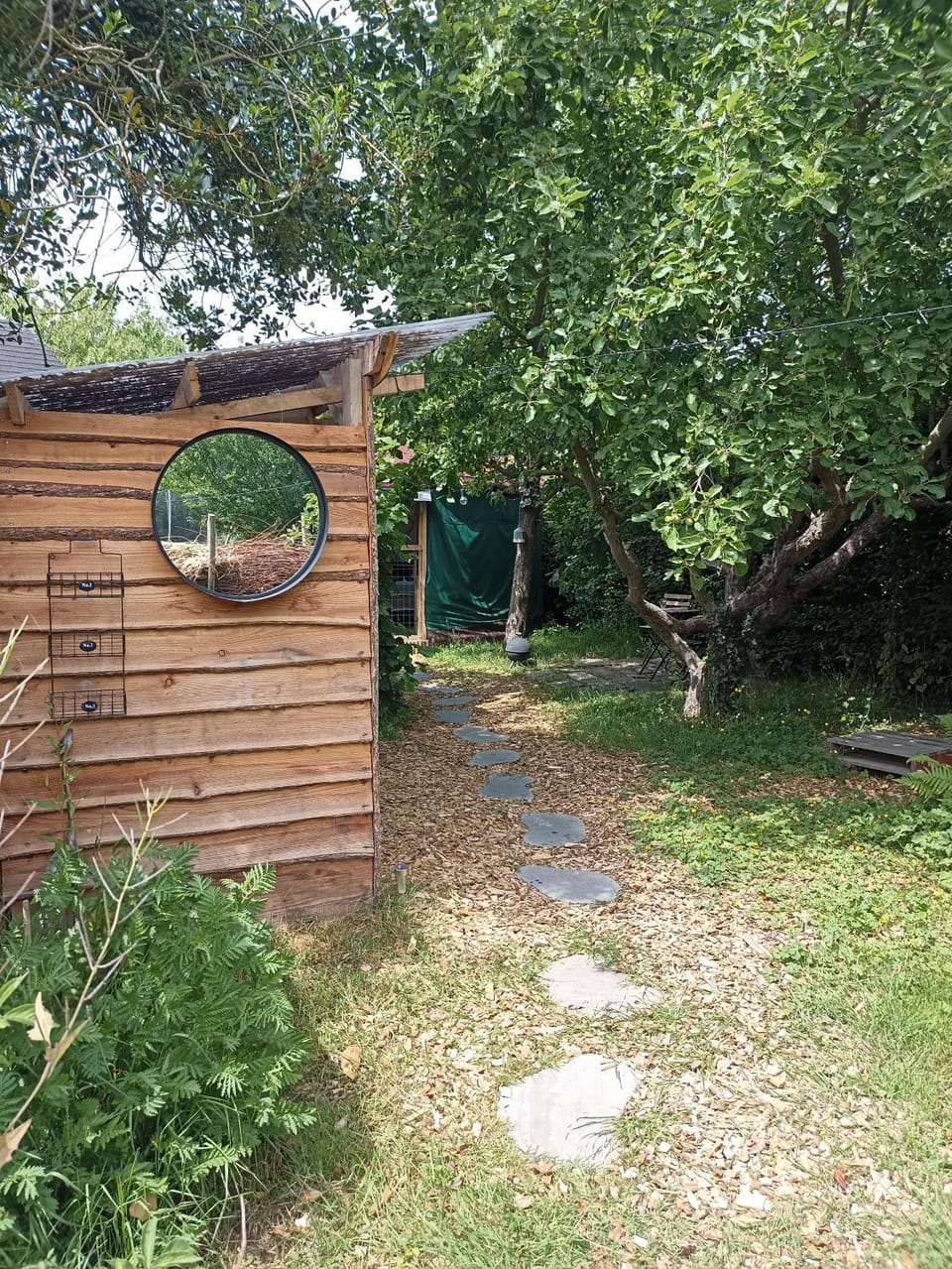 L'échappée au jardin, yourte bucolique Luxury tent in Belgium