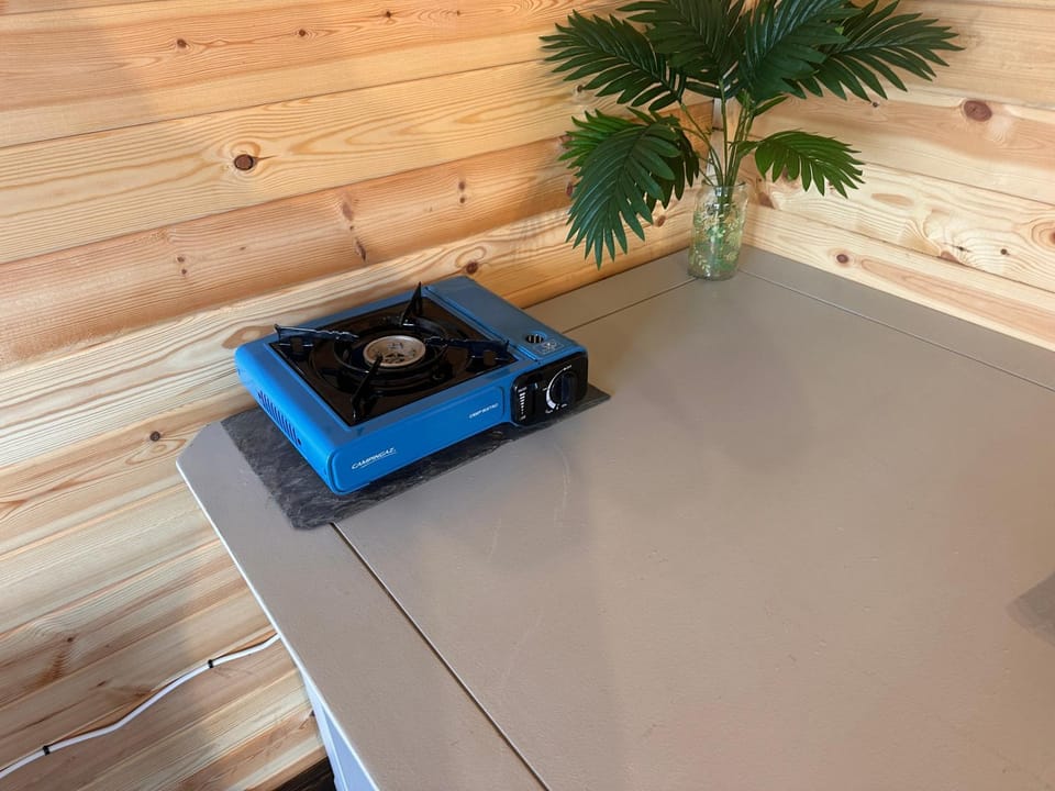 Buzzard Holt Hosting Campground/ 
RV Resort in Aylesbury Vale