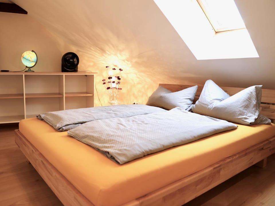 Bed, Bedroom