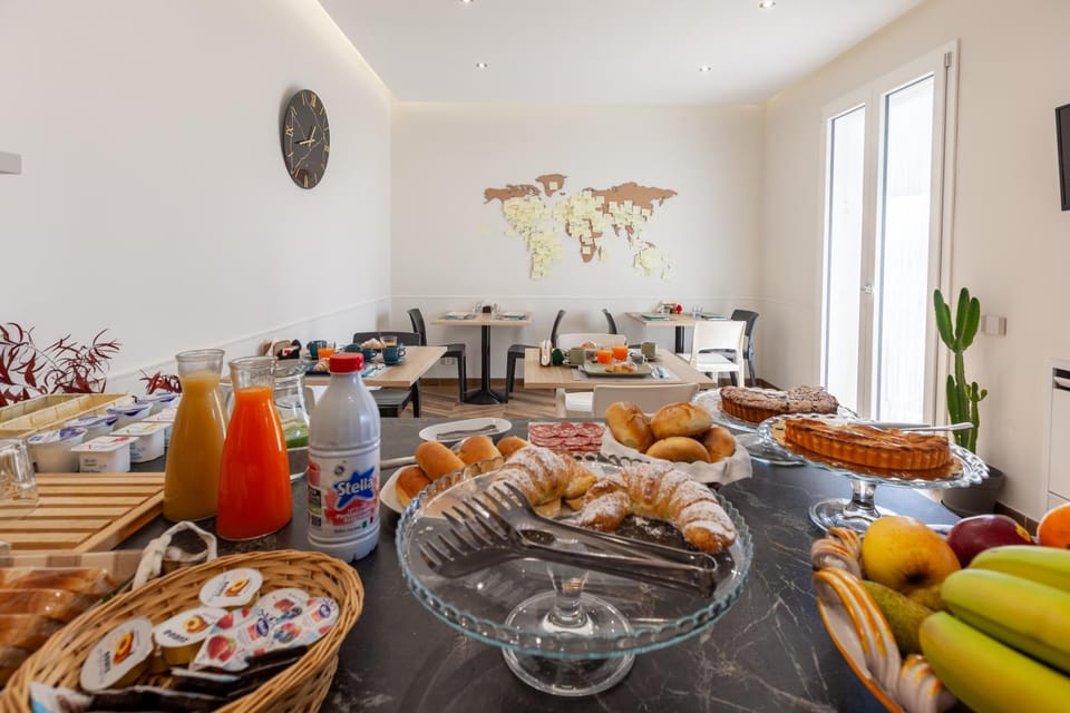 Breakfast, Continental breakfast, Italian breakfast