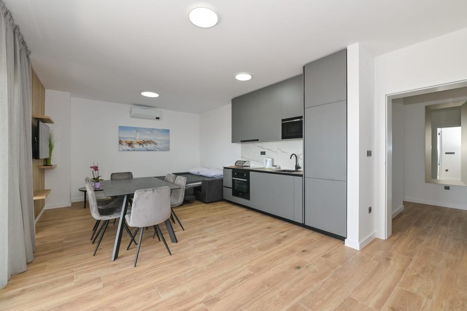 Kitchen or kitchenette, Living room, Dining area