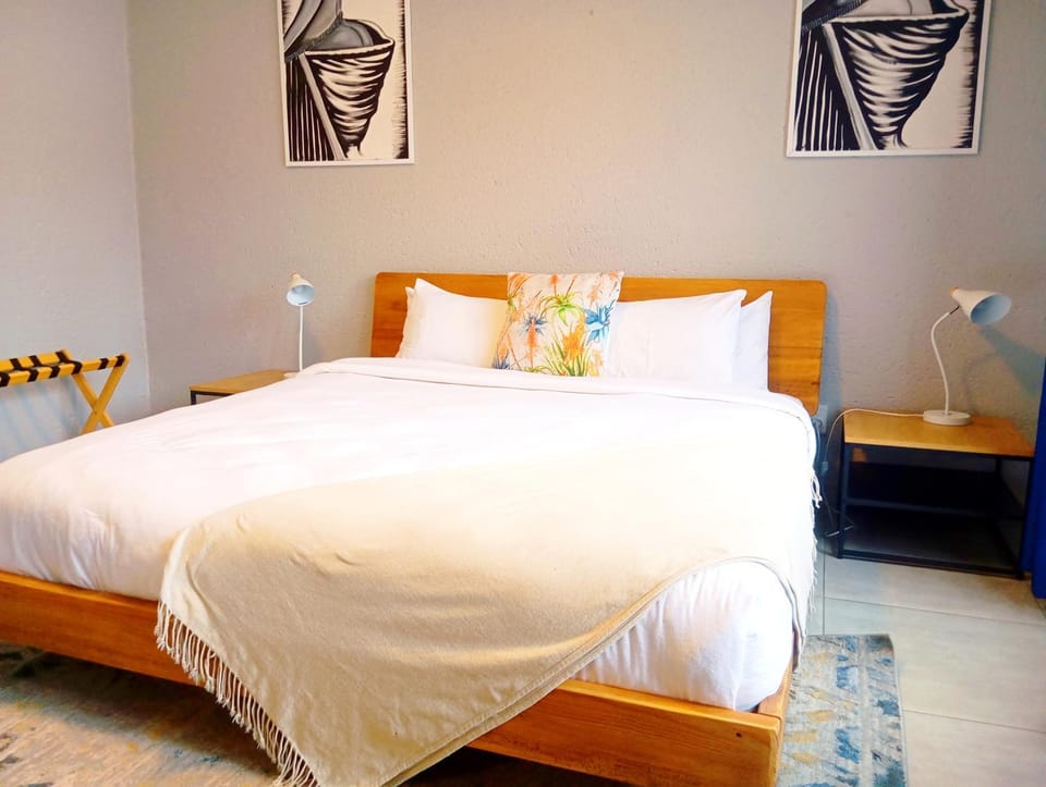 Mills Pad with 2-bedroom Apartment in South Africa