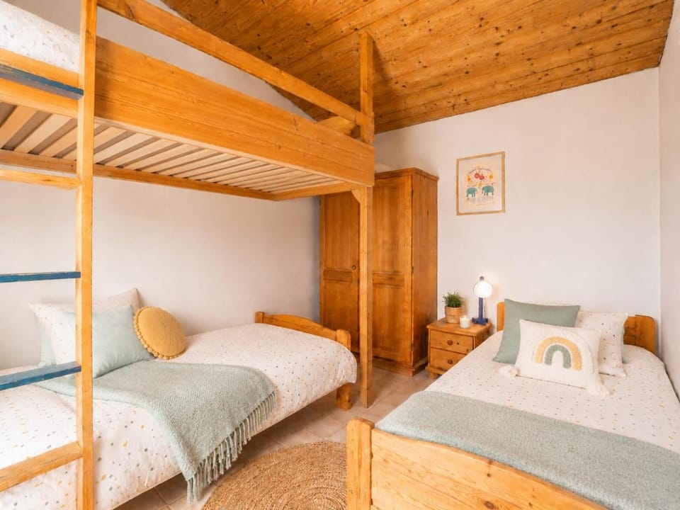 Eco Casa Branca in nature - hidden, unique paradise House in Faro District