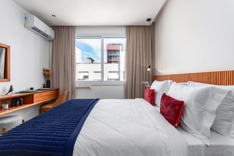 Bed, TV and multimedia, Photo of the whole room, Bedroom, air conditioner