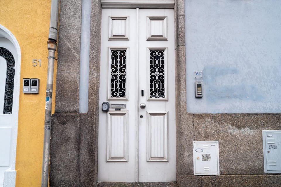 Property building, Facade/entrance