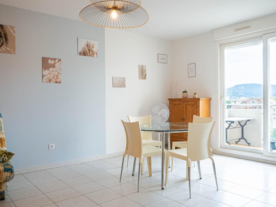 T2 tout confort proche centre Hyères & plages Apartment in Hyères